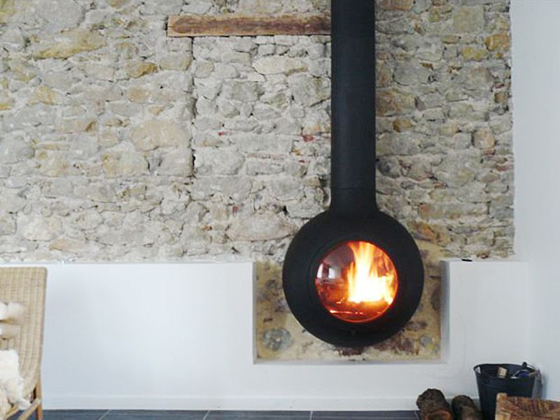 FOCUS-EMIFOCUS-uscita-verticale-oblò-A-LEGNA-NERO-OPACO